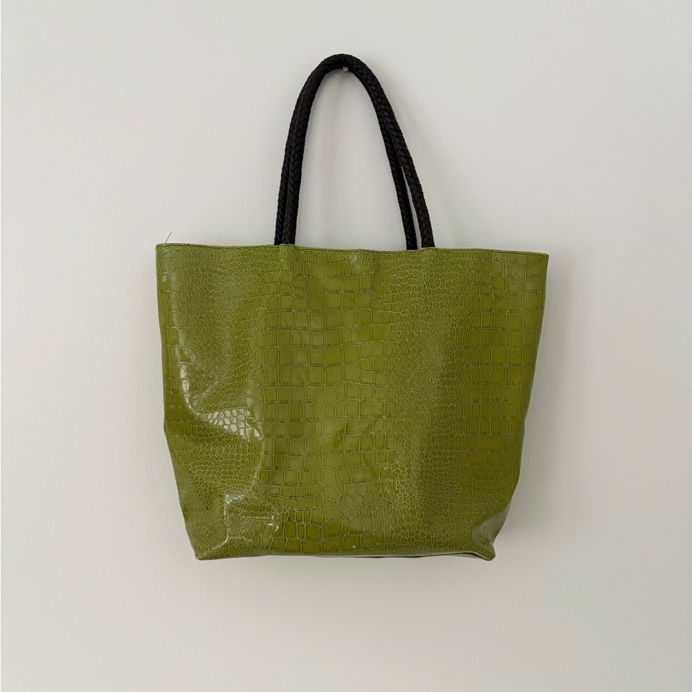Neiman Marcus Green Crocodile Braided Handle Lined Tote Bag - Picture 2 of 11